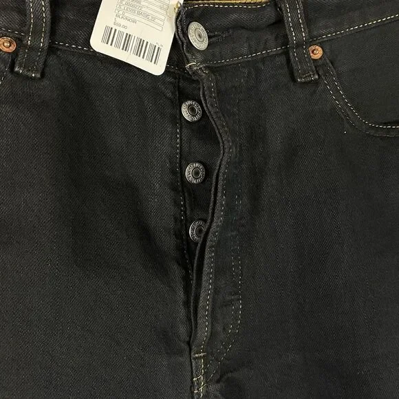 Urban Renewal Levi’s Large Jean Shorts Recycled Button-Fly High-Rise Frayed Hems - Picture 5 of 9